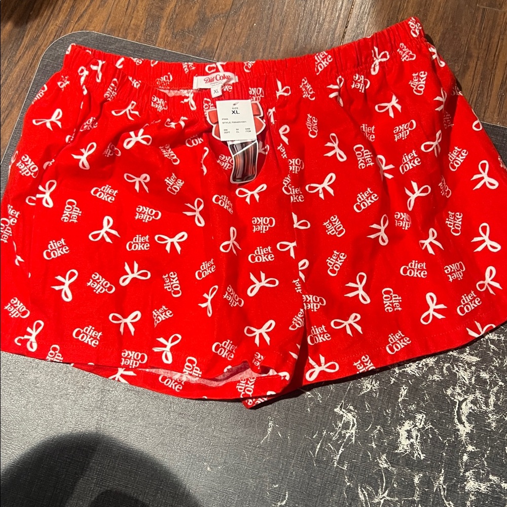 Adult size extra large Diet Coke shorts no pockets 17 waist Red Women's Lounge